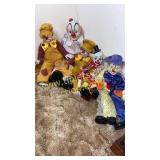 5 porcelain clowns