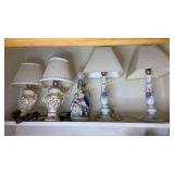 3 pair of night stand lamps
