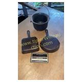 2pcs small Wagner and unmarked pot