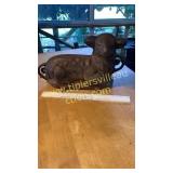 Cast iron lamb mold