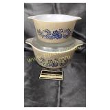 2 Pyrex homestead pattern casseroles one with lid