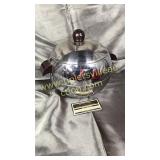 Vintage penguin hot/cold server