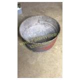 Round galvanized wash tub