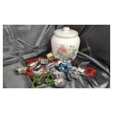 Treasure craft cookie jar and vintage cookie