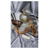 Oil lamp and cast bracket gold tone