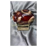 Brown drip 1952 corky pig bank no cork