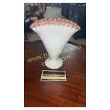 Pink crest fan vase
