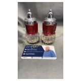 Cranberry and clear diamond point shakers