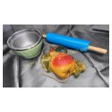 Vintage refrigerator bowl, chalk string holder