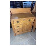 Oak washstand with key
