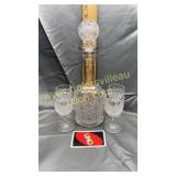 Clear decanter set