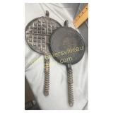 Griswold cast iron waffle iron no stand