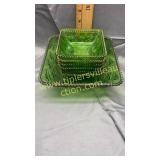 Green and gold square berry bowl set