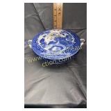 Blue willow vegetable bowl