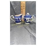 Blue willow cream and sugar