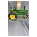 Ertl John Deere die cast tractor