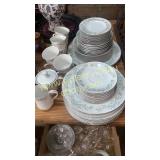 Set of Rosalyn Japan  dishes