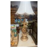 Statuary lamp