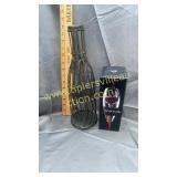 Wine aerator and cork keeper
