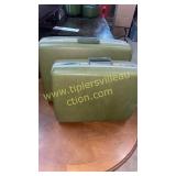 2 PCs vintage green royal traveler luggage