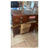 Antique radio untested