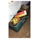 Box of car mags & misc