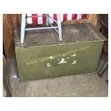 green primitive trunk