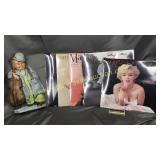 6 Marilyn Monroe unopened calendars and chalk