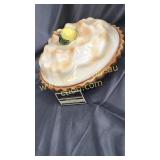 Lemon meringue pie saver