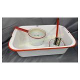 3pcs red and white enamel ware