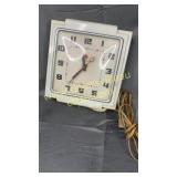 Vintage electric telechron kitchen wall clock