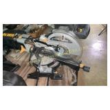 Sliding miter saw