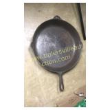 Cast iron 15in USA skillet