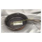 Cast iron skillet