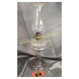 Oil lamp with leaf pattern