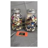 2 fruit jars of buttons