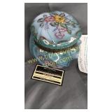 Fenton poppy and daisy wave crest box artist