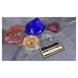 Group of paper weights