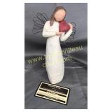 Willow tree angel of the heart statue