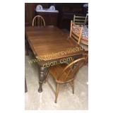Walnut kitchen table and 2 chairs clean set