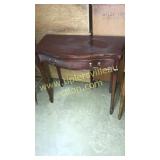 Mahogany flip top game table