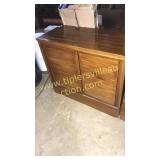 Retro cabinet with louver doors