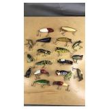18 vintage fishing lures