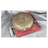 Boxing ringside bell bell does have crack