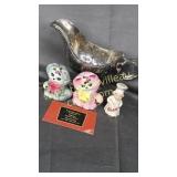 Vintage Kitty salt and pepper shakers with glen