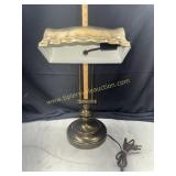 Desk lamp