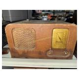 Truetone table top radio