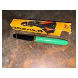 Lylly Domino pen in box