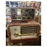 1950s Sears Wayfarer 8 band portable tube radio