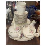 Adorable pink caladium dishes with extra odd rose